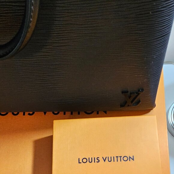Louis Vuitton Kleber MM Epi Leather handbag - Picture 8 of 15